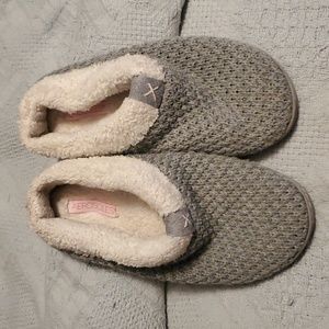 Aerosoles gray slippers